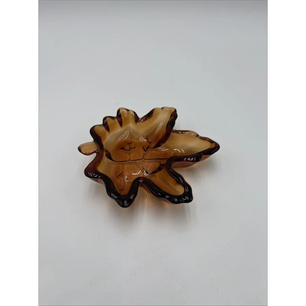 Vintage Amber Glass Leaf Trinket Dish Autumn Décor Ashtray Excellent‎